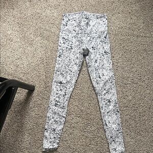 Athleta Black, Gray and White Patterned Leggings- XS